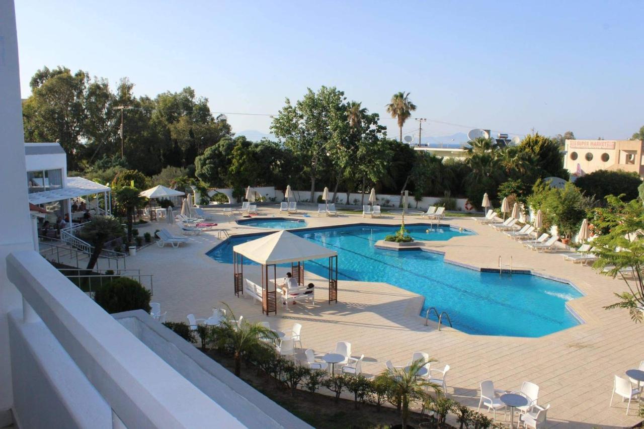 Hotel Happy Days Hotel, Adults Only 3*