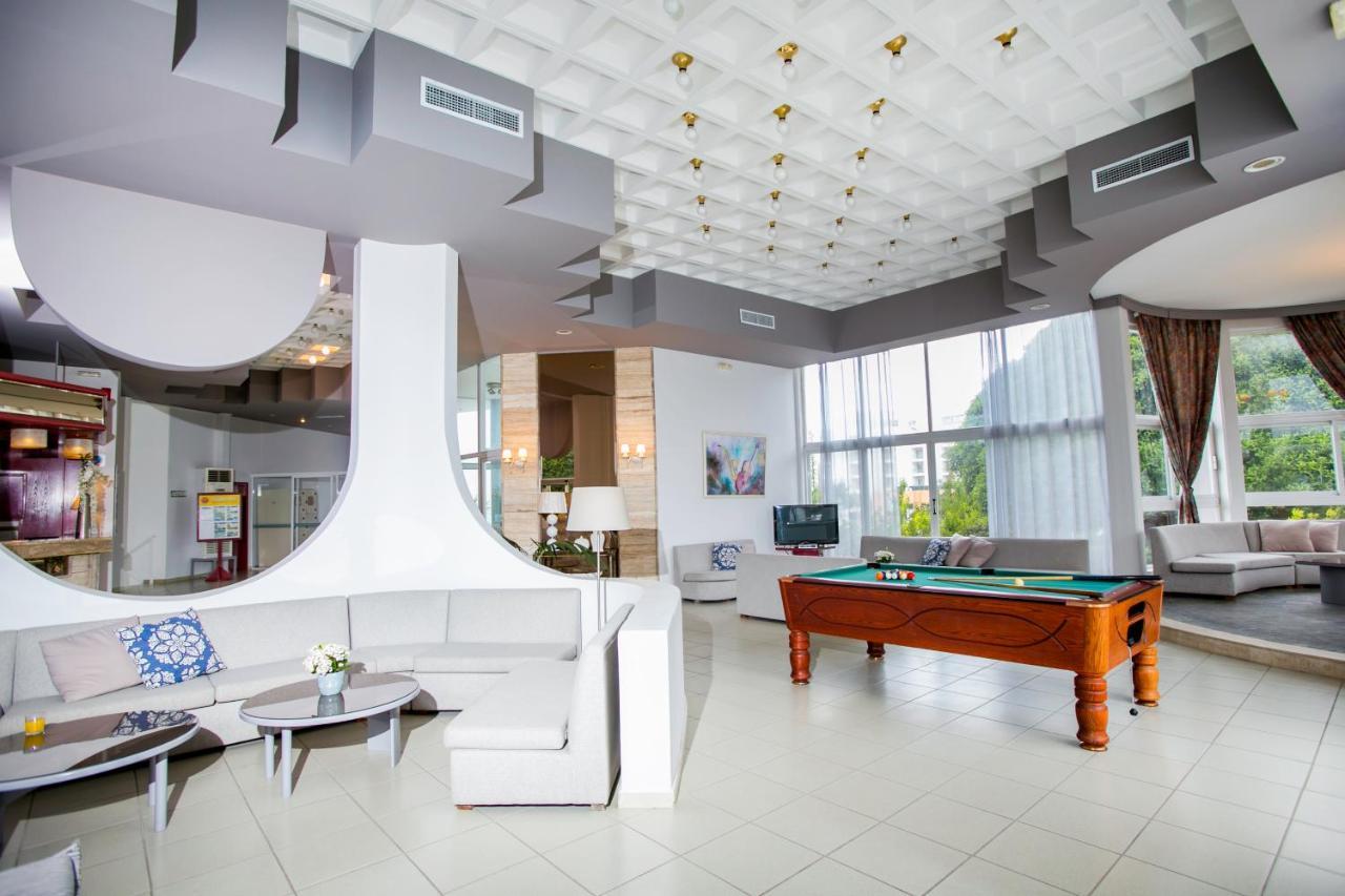 Happy Days Hotel, Adults Only Hotel 3*