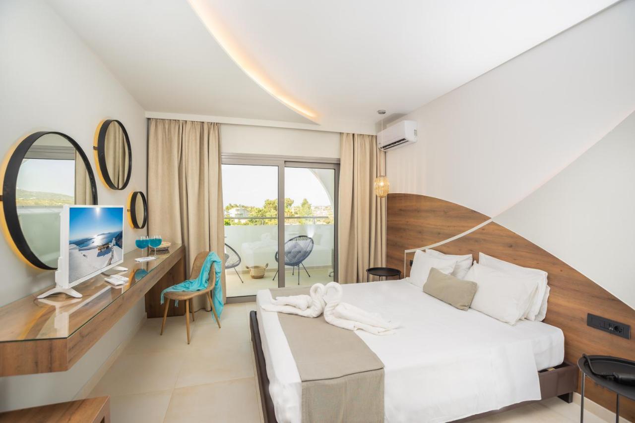 Hotel Happy Days Hotel, Adults Only 3*