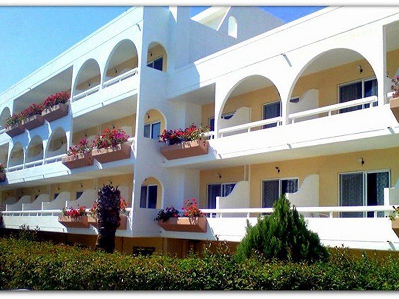 Happy Days Hotel, Adults Only Hotel 3*