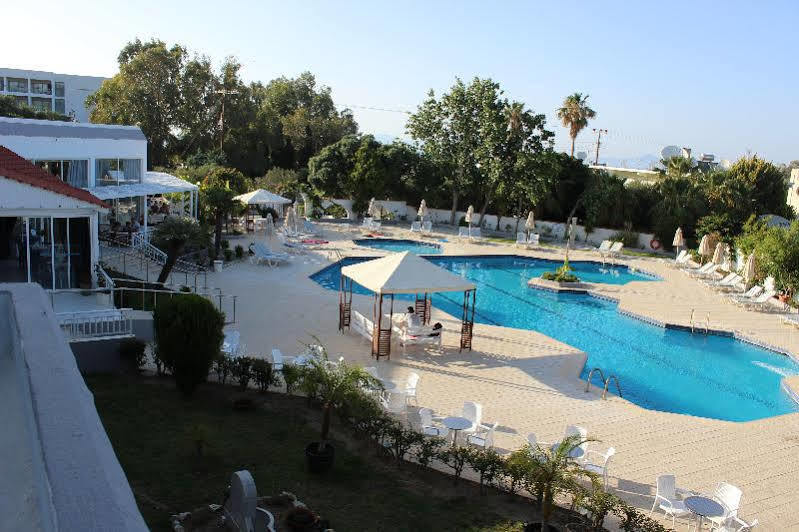 Happy Days Hotel, Adults Only 3*