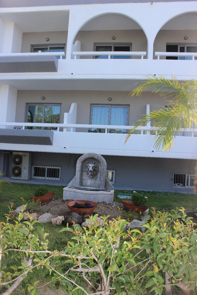 Happy Days Hotel, Adults Only Hotel